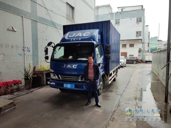 外出創(chuàng)業(yè)16年，他用江淮1卡駿鈴把食品貿(mào)易做大做強(qiáng)