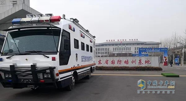 森源鴻馬通信指揮車：多場景 “智慧中樞”，守護(hù)安全與秩序