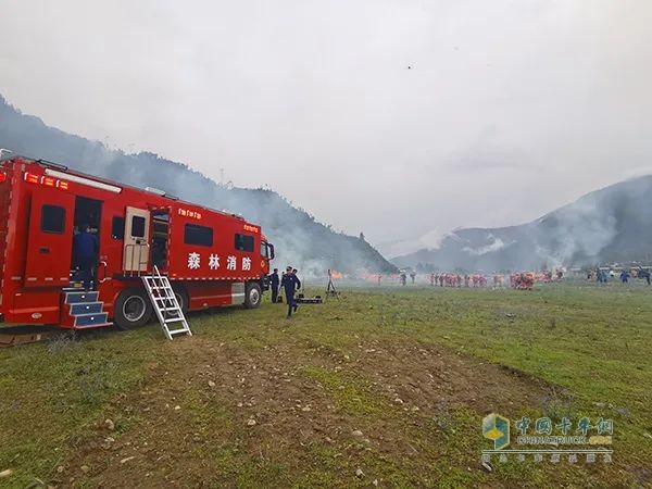 森源鴻馬通信指揮車：多場景 “智慧中樞”，守護(hù)安全與秩序