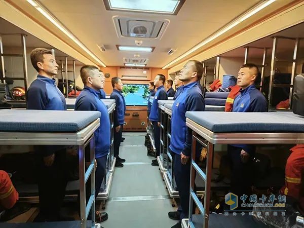 森源鴻馬多功能宿營車實戰(zhàn)表現(xiàn)出色，獲高度認可