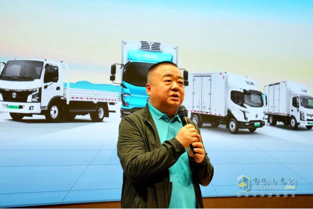 飛碟汽車(chē)「亮劍中原」新能源全系產(chǎn)品發(fā)布會(huì)盛大啟幕
