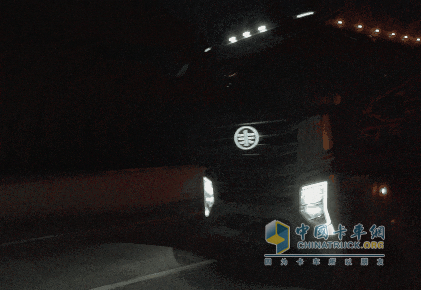 解放卡車：國車送國禮，犇！