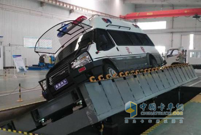 森源鴻馬智能化提高警用車(chē)輛“戰(zhàn)斗力”
