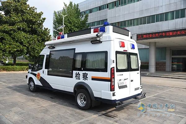 森源鴻馬檢察宣傳車(chē)發(fā)往內(nèi)蒙古 賦能邊疆法治宣傳新征程