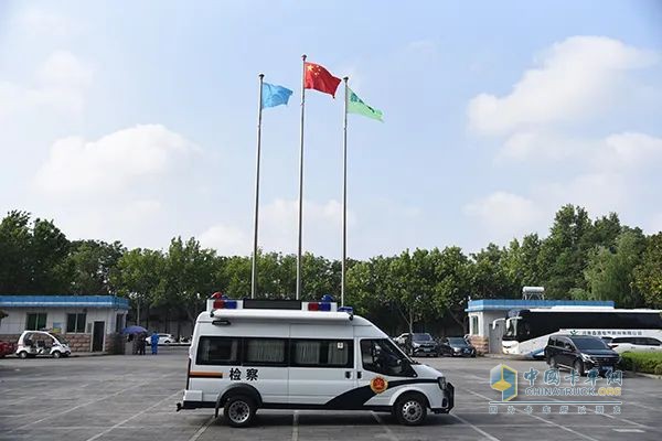 森源鴻馬檢察宣傳車(chē)發(fā)往內(nèi)蒙古 賦能邊疆法治宣傳新征程