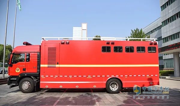 森源鴻馬衛(wèi)生間車：應(yīng)急保障的移動 “貼心站”