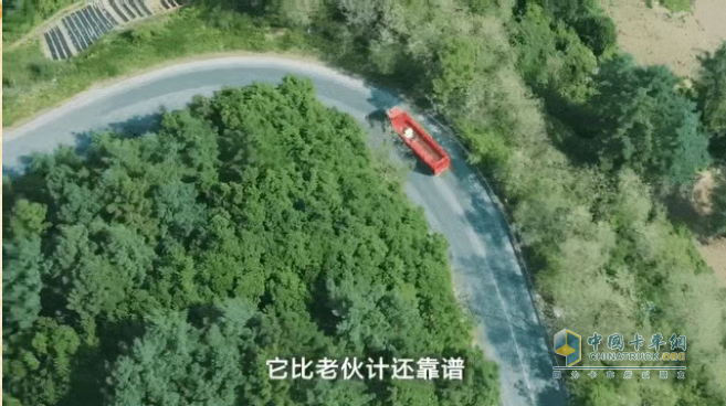 他說(shuō)：“下個(gè)百萬(wàn)公里，我還會(huì)選擇龍擎！”