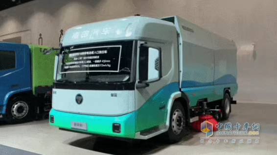 福田普羅科卡車低入口洗掃車耀目登場(chǎng)福田汽車2025年中商務(wù)會(huì)， 以科技重塑環(huán)衛(wèi)新標(biāo)桿