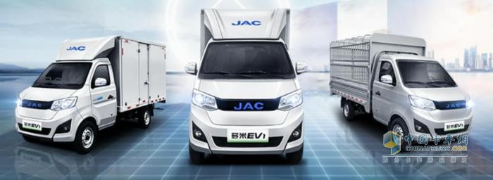 江淮微卡多米EV1榮獲“2024年純電末端物流創(chuàng)業(yè)運(yùn)輸車(chē)”大獎(jiǎng)
