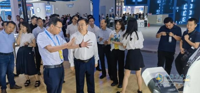 “臻品智造 鈴動未來”科技創(chuàng)新看慶鈴，2023重慶智博展風(fēng)采