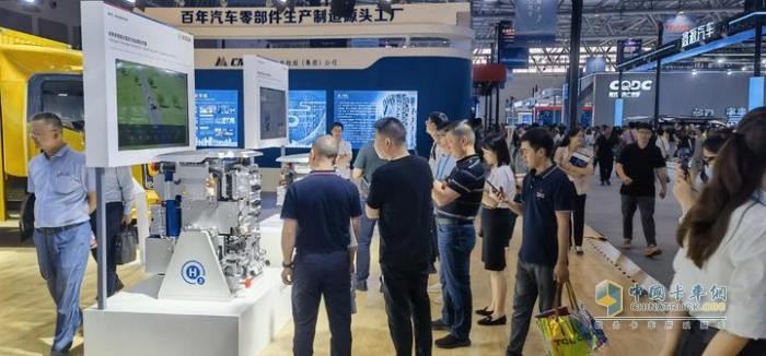 “臻品智造 鈴動未來”科技創(chuàng)新看慶鈴，2023重慶智博展風(fēng)采