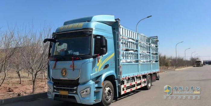 百公里16.43L，陜汽龍驥H用“芯”定義6米8載貨車新標桿！