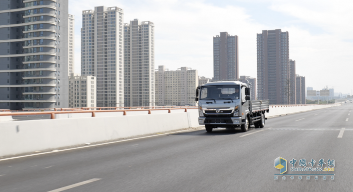 龍行龘龘 多利卡飛龍重磅上市—東風(fēng)輕型車新品助力卡友“多快好省”