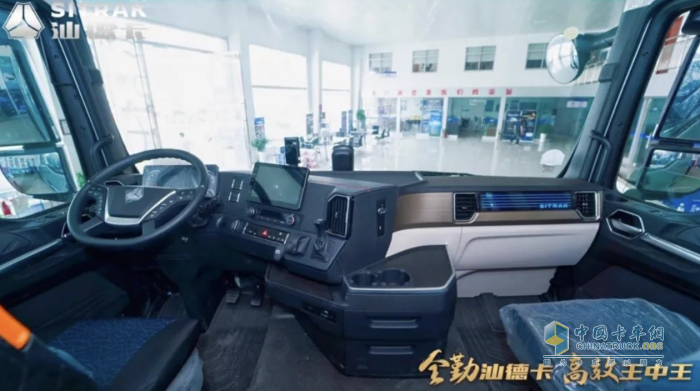 賦能皖北物流！汕德卡G7燃油牽引車阜陽站揭秘“全勤”硬實力！