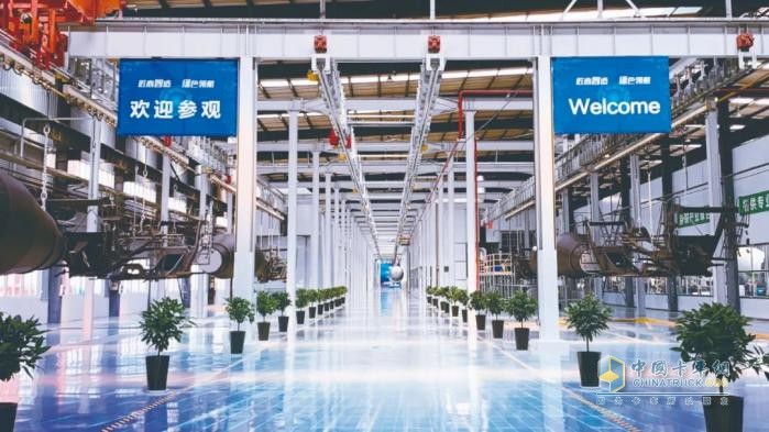 《河南衛(wèi)視》聚焦中集車輛洛陽攪拌車智能工廠