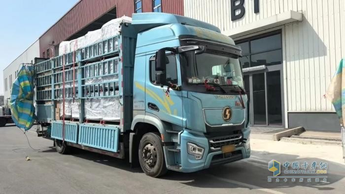 百公里16.43L，陜汽龍驥H用“芯”定義6米8載貨車新標桿！
