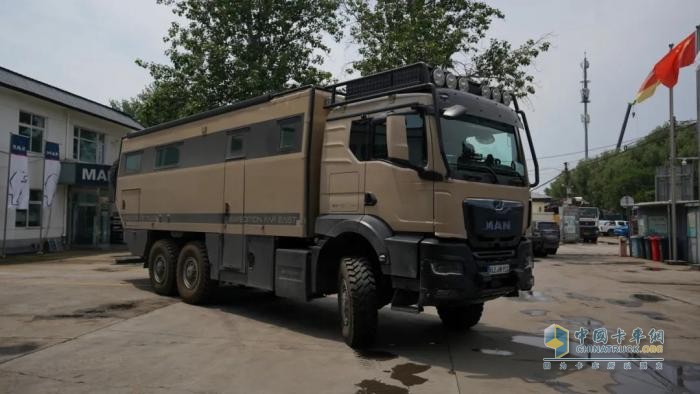 TGS底盤房車：高能強者的洲際之旅