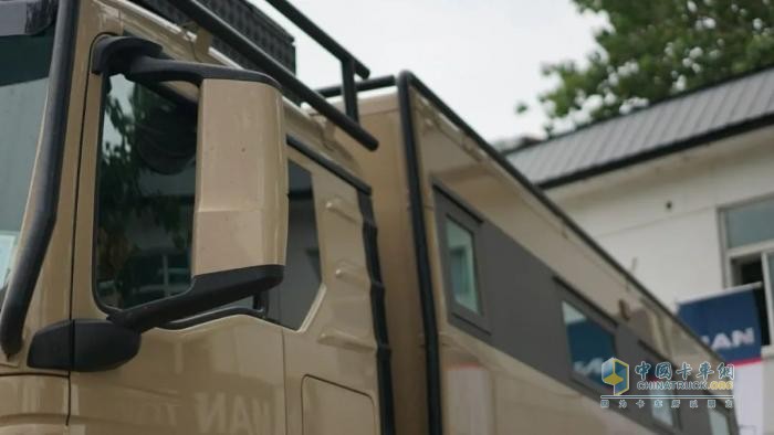 TGS底盤房車：高能強者的洲際之旅