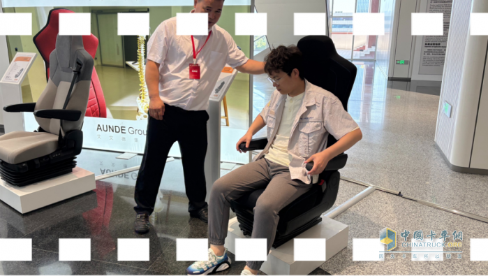 伊思靈華泰解放青汽技術(shù)展：創(chuàng)新座椅，共筑商用車新體驗(yàn)