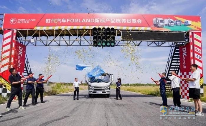 領(lǐng)航大G-LNG新標產(chǎn)品怎么樣？賽車場上“暴力”試駕見真章