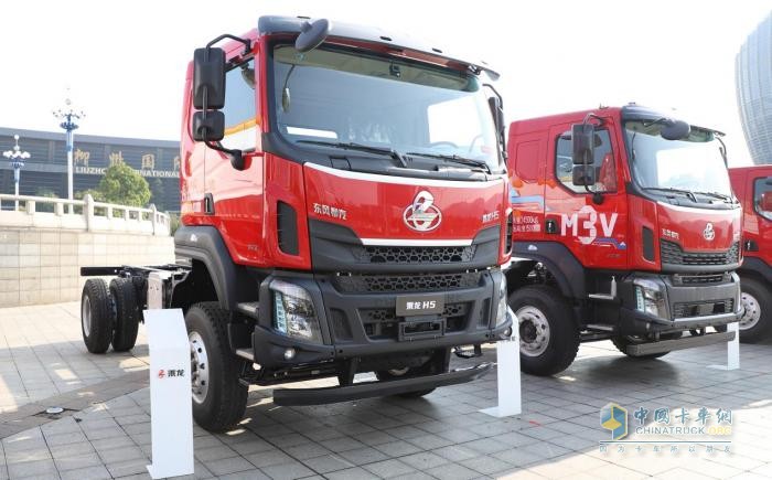 礦區(qū)山區(qū)運(yùn)輸難？乘龍H5 4×2極限自卸車(chē)輕松破局