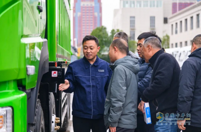 宇通新能源自卸車(chē)批量交付石家莊，共啟綠色運(yùn)輸新篇章