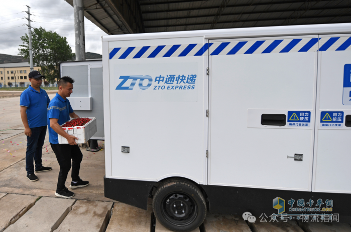 新石器X中通快遞：無人車把成本打下來