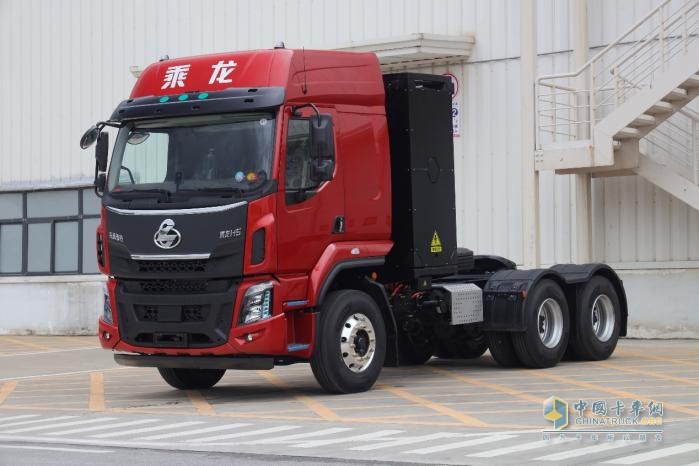 新能源重卡銷量飆升，乘龍H5純電牽引車引領(lǐng)重卡電動(dòng)化浪潮