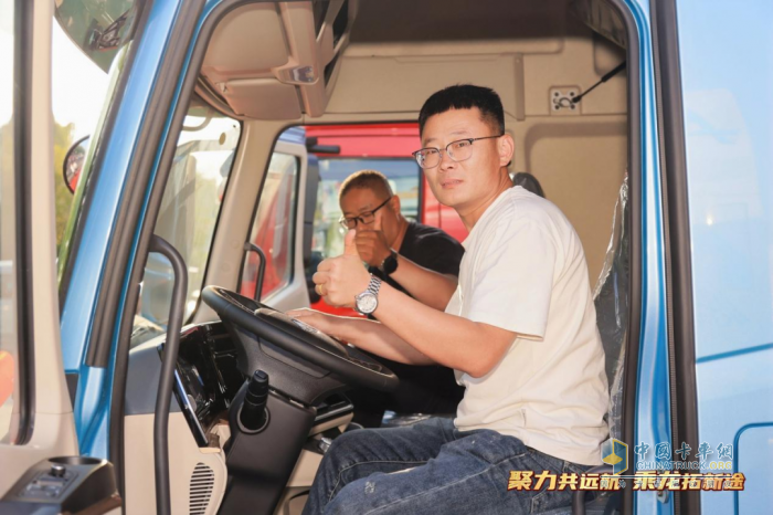 訂單51臺！乘龍之夜臨沂掀起物流裝備升級風暴