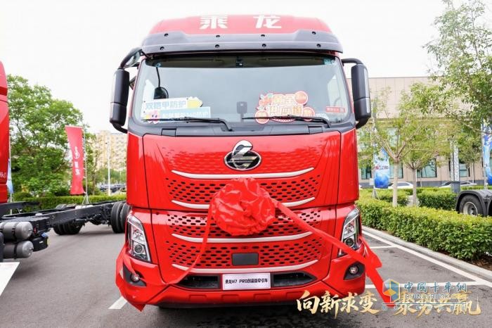 現(xiàn)場訂車93臺，東風(fēng)柳汽乘龍之夜燃動山西運城