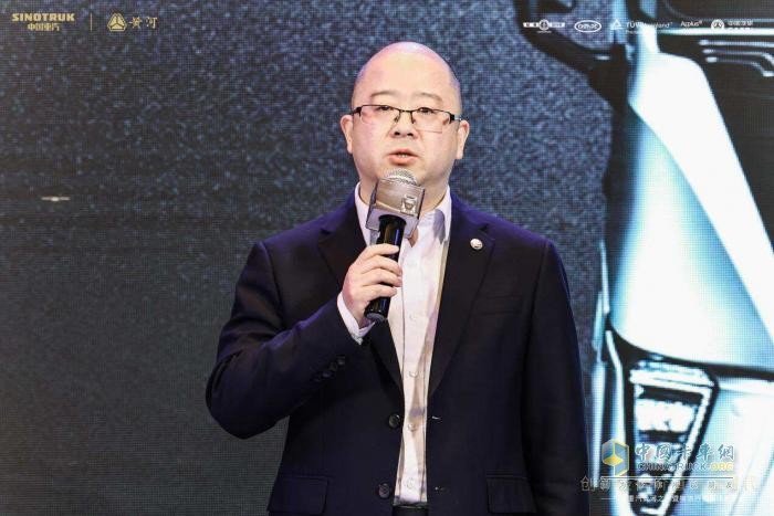 民族重卡新高度，中國(guó)重汽黃河X(jué)7獲四大機(jī)構(gòu)認(rèn)證世界超低風(fēng)阻
