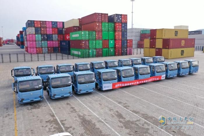 首批20臺電車交付柬埔寨客戶！濰柴新能源商用車與大象集團(tuán)打響合力出海戰(zhàn)略“第一槍”
