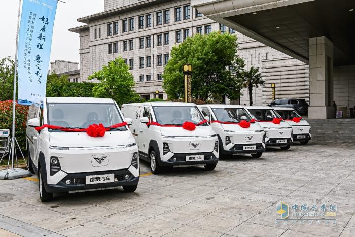 雷馳·信面世，千臺(tái)鋁VAN交車，魏橋新能源商用車發(fā)力新賽道