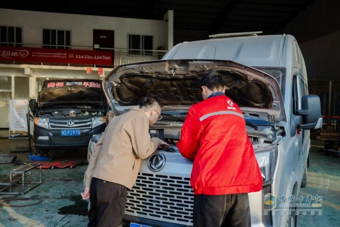 東風(fēng)輕型車暖心關(guān)懷，卡友福利年終備至