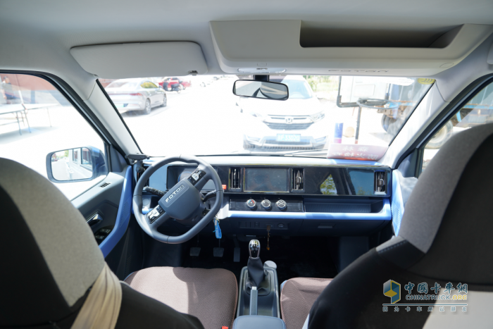 祥菱Q雙排小貨車：景區(qū)環(huán)衛(wèi)工朱師傅的工作生活好搭檔