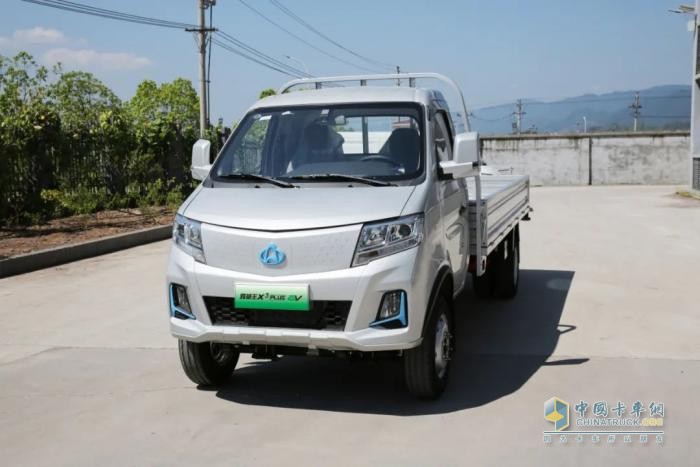 跨越王X3PLUS EV長續(xù)航版：成都一辰首批100臺交付儀式圓滿成功！