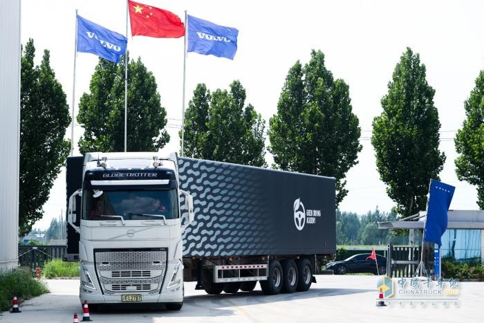 2025沃爾沃卡車綠色駕駛學(xué)院及車隊(duì)長研修營招募開啟！
