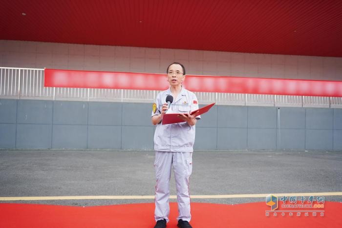 龍行天下 以客為先 龍擎3.0再拓版圖！20臺(tái)東風(fēng)天龍KL成功交付