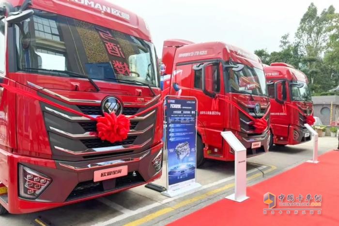 搭載玉柴星輝動力的歐曼港口牽引車在深圳批量簽單