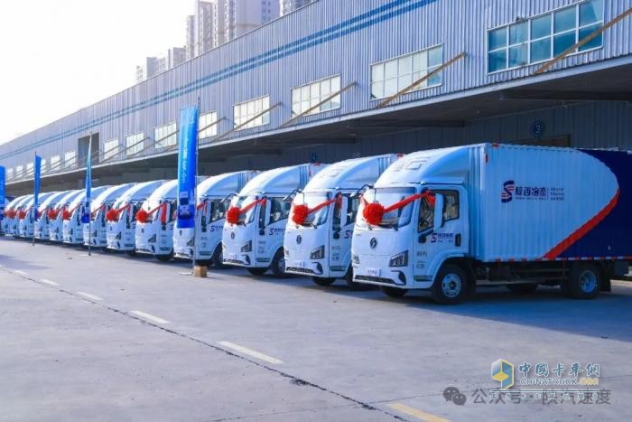 陜汽商用車：穩(wěn)產(chǎn)穩(wěn)銷逆勢增長，創(chuàng)新驅(qū)動啟新程