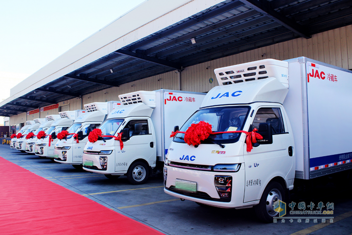 新能源轉(zhuǎn)型 全球化驅(qū)動 江淮商用車一季度交出亮眼成績單