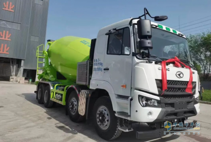 星馬輕騎兵電動上裝攪拌車，助力卡友高效盈運(yùn)每一程