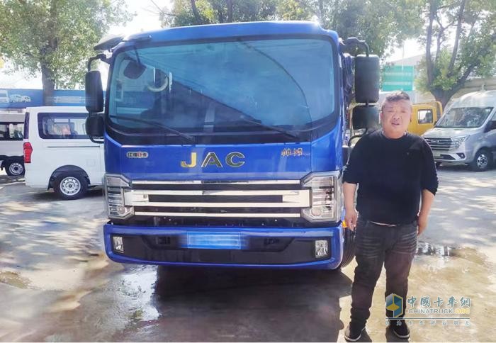 江淮1卡帥鈴S9，帶你走進(jìn)珠城陳師傅的果味人生