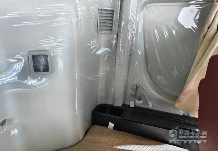 39.99萬元買630馬力燃氣車 還送一臺奇瑞冰淇淋！看奇瑞商用車全新“金鳳凰”重卡