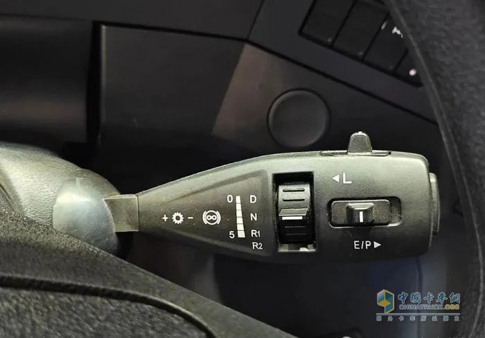 39.99萬元買630馬力燃氣車 還送一臺奇瑞冰淇淋！看奇瑞商用車全新“金鳳凰”重卡