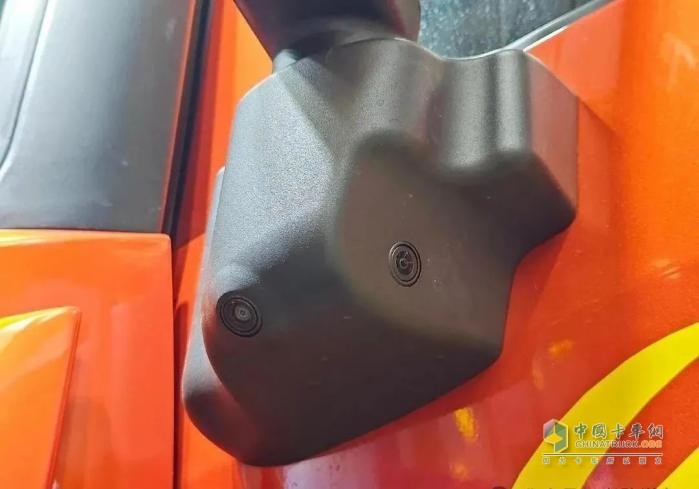 39.99萬元買630馬力燃氣車 還送一臺奇瑞冰淇淋！看奇瑞商用車全新“金鳳凰”重卡