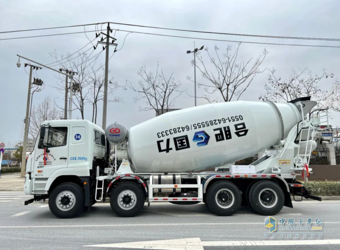 硬核來(lái)襲 星馬輕騎兵攪拌車，高效創(chuàng)富的利器