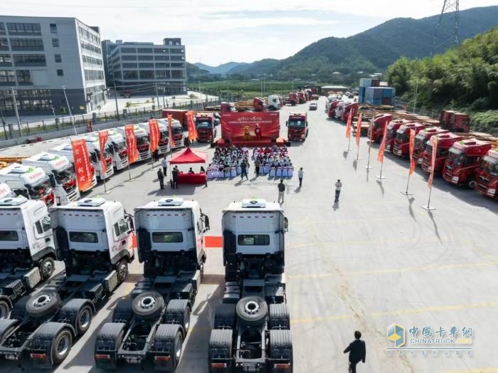 東風(fēng)商用車攜手永泰運，共啟寧波危運新征程