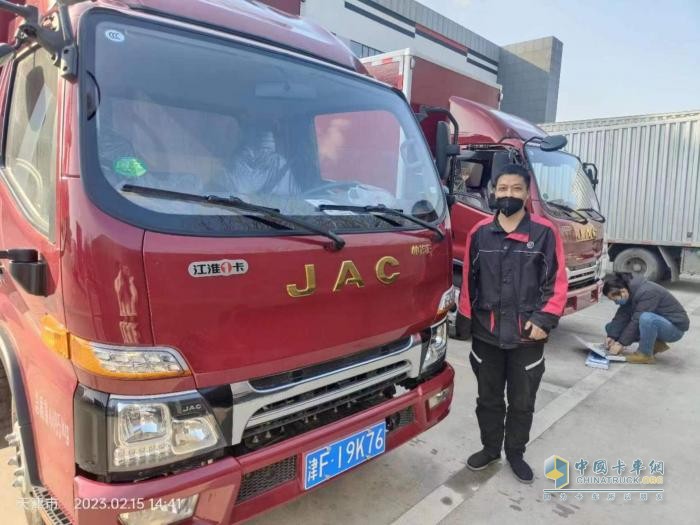 輕卡行業(yè)第一大單！江淮1卡獨(dú)家中標(biāo)順豐速運(yùn)2300輛訂單