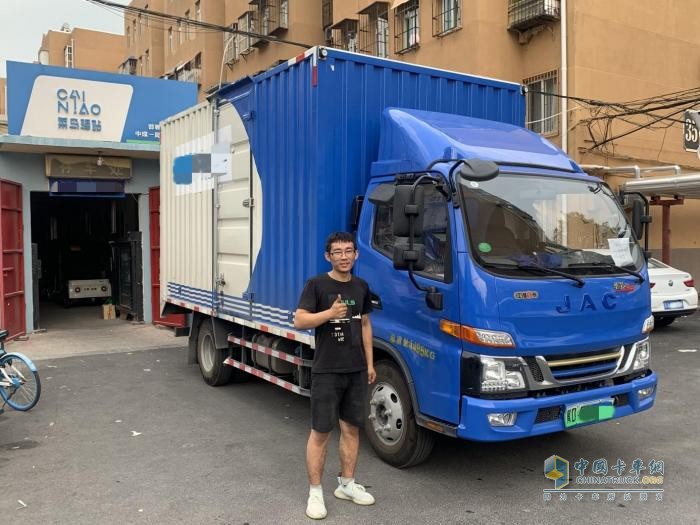 從城際到最后一公里 江淮1卡全程護(hù)航“雙十一”運(yùn)輸高峰！